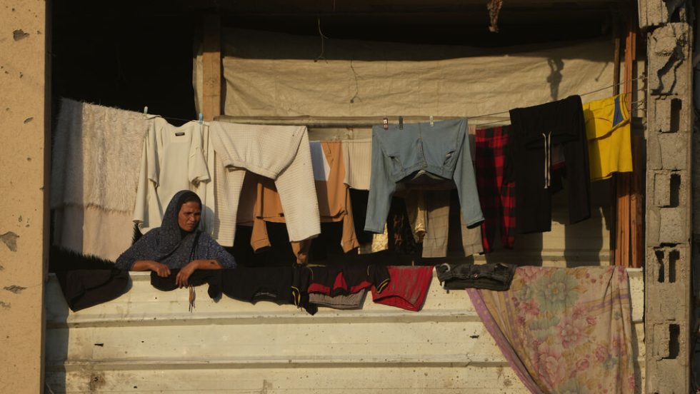 gynaikes polemos gaza
